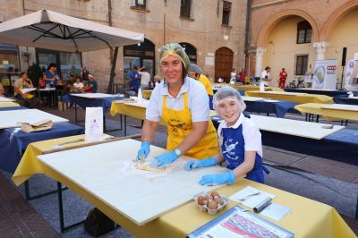 GIORNATA DELLA SFOGLIA PIAZZA MUNICIPALE