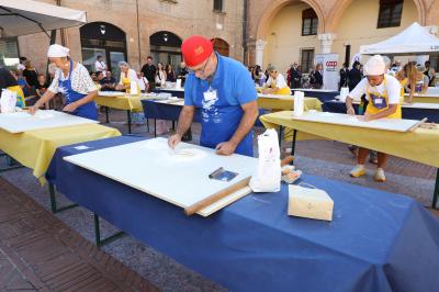 GIORNATA DELLA SFOGLIA PIAZZA MUNICIPALE