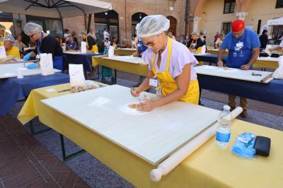 GIORNATA DELLA SFOGLIA PIAZZA MUNICIPALE