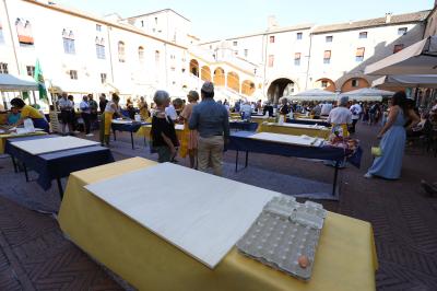 GIORNATA DELLA SFOGLIA PIAZZA MUNICIPALE