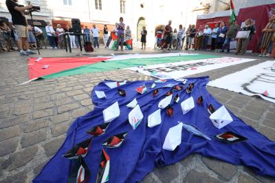 MANIFESTAZIONE PRO PAL PIAZZA CATTEDRALE