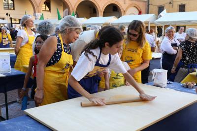 GIORNATA DELLA SFOGLIA PIAZZA MUNICIPALE