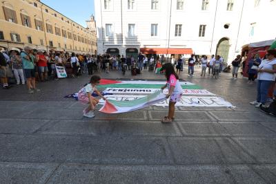 MANIFESTAZIONE PRO PAL PIAZZA CATTEDRALE