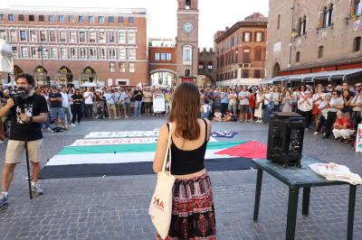 MANIFESTAZIONE PRO PAL PIAZZA CATTEDRALE
