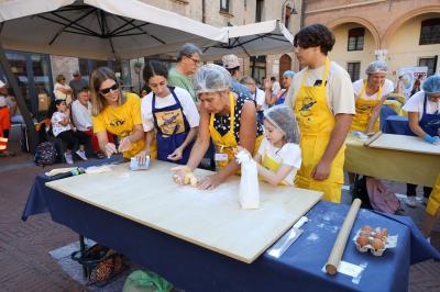 GIORNATA DELLA SFOGLIA PIAZZA MUNICIPALE