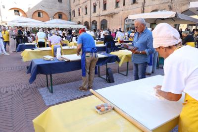 GIORNATA DELLA SFOGLIA PIAZZA MUNICIPALE