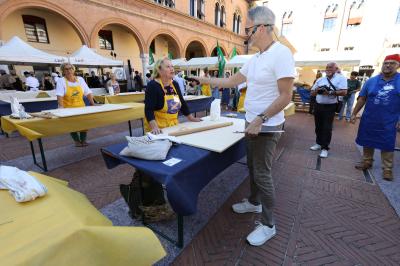 GIORNATA DELLA SFOGLIA PIAZZA MUNICIPALE