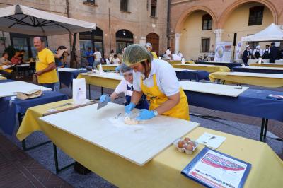 GIORNATA DELLA SFOGLIA PIAZZA MUNICIPALE