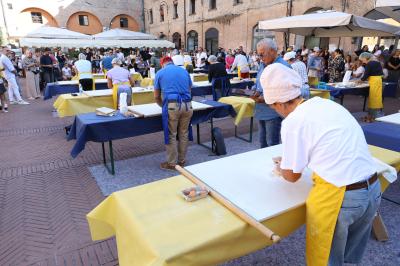 GIORNATA DELLA SFOGLIA PIAZZA MUNICIPALE