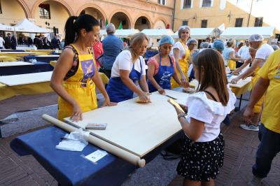 GIORNATA DELLA SFOGLIA PIAZZA MUNICIPALE