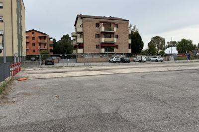 RIMOZIONE MODULI SCOLASTICI ISTITUTO CARDUCCI