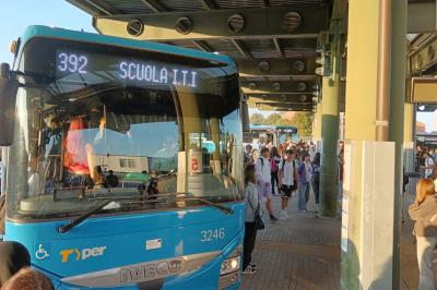 STUDENTI AUTOBUS FERRARA