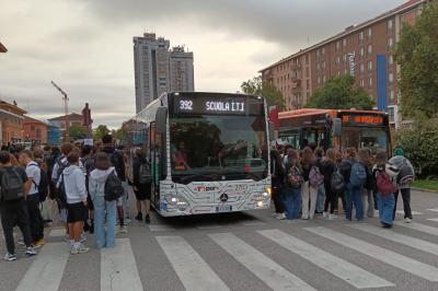 STUDENTI AUTOBUS FERRARA