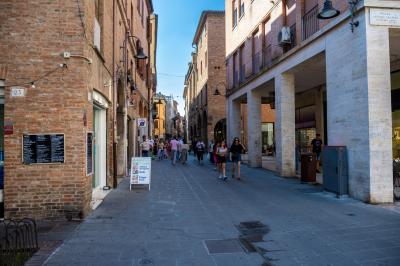 RIQUALIFICAZIONE VIA SAN ROMANO FERRARA