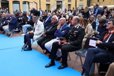 VISITA MINISTRO ABODI FERRARA SPORT FESTIVAL