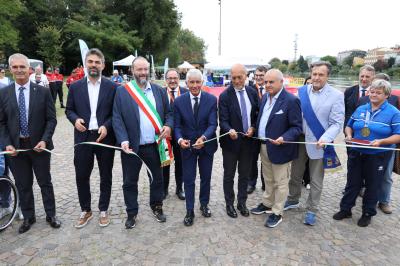 VISITA MINISTRO ABODI FERRARA SPORT FESTIVAL