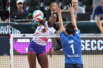 NUMIA VERO VOLLEY MILANO - PROSECCO DOC CARRARO IMOCO VOLLEY CONEGLIANO