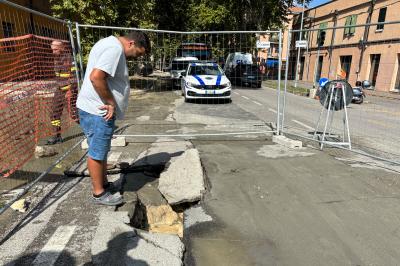 ROTTURA ACQUEDOTTO VIA FORO BOARIO FERRARA