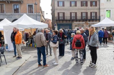 TURISMO TURISTI FERRARA