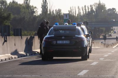 POLIZIA CARABINIERI SUPERSTRADA FERRARA