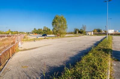 PARCHEGGIO VIA BEETHOVEN FERRARA