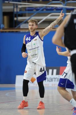 ADAMANT BASKET FERRARA - JUVECASERTA