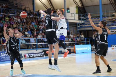 ADAMANT BASKET FERRARA - JUVECASERTA