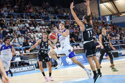 ADAMANT BASKET FERRARA - JUVECASERTA