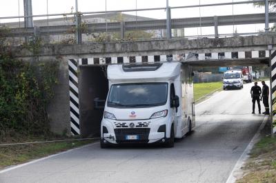 CAMPER INCASTRATO VIA TRAVERSAGNO