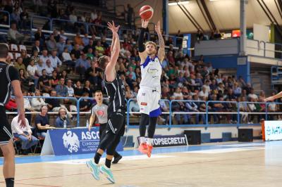 ADAMANT BASKET FERRARA - JUVECASERTA