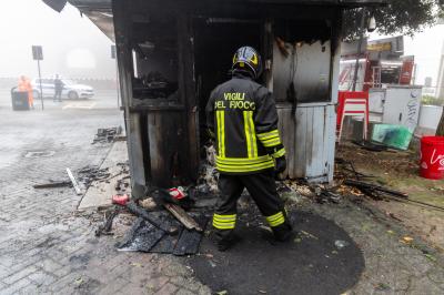 INCENDIO CHIOSCO GIARDINI CAVOUR FERRARA