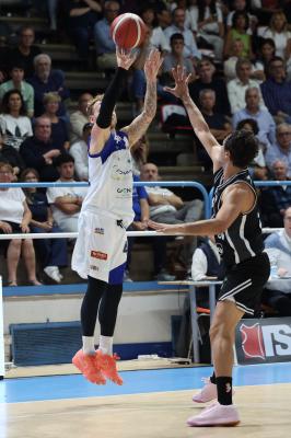 ADAMANT BASKET FERRARA - JUVECASERTA