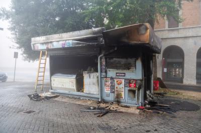 INCENDIO CHIOSCO GIARDINI CAVOUR FERRARA