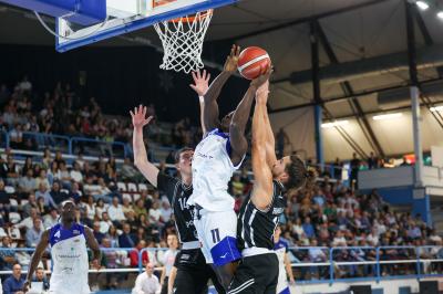 ADAMANT BASKET FERRARA - JUVECASERTA