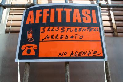 CARTELLO AFFITTASI PER STUDENTI