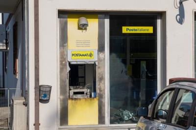 ASSALTO POSTAMAT POSTE VOGHIERA