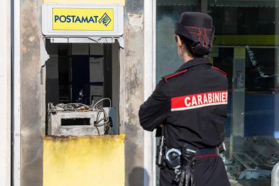 ASSALTO POSTAMAT POSTE VOGHIERA