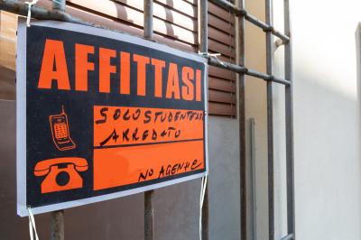 CARTELLO AFFITTASI PER STUDENTI