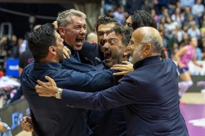 NUMIA VERO VOLLEY MILANO - PROSECCO DOC CARRARO IMOCO CONEGLIANO