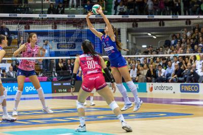 NUMIA VERO VOLLEY MILANO - PROSECCO DOC CARRARO IMOCO CONEGLIANO