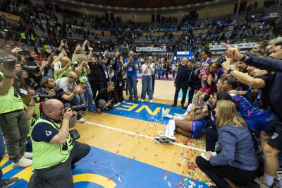 NUMIA VERO VOLLEY MILANO - PROSECCO DOC CARRARO IMOCO CONEGLIANO