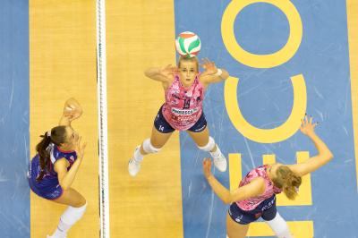 NUMIA VERO VOLLEY MILANO - PROSECCO DOC CARRARO IMOCO CONEGLIANO