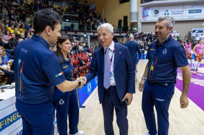 NUMIA VERO VOLLEY MILANO - PROSECCO DOC CARRARO IMOCO CONEGLIANO