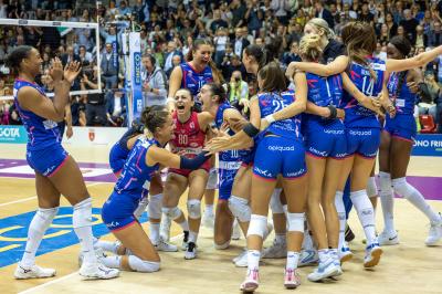 NUMIA VERO VOLLEY MILANO - PROSECCO DOC CARRARO IMOCO CONEGLIANO