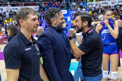 NUMIA VERO VOLLEY MILANO - PROSECCO DOC CARRARO IMOCO CONEGLIANO