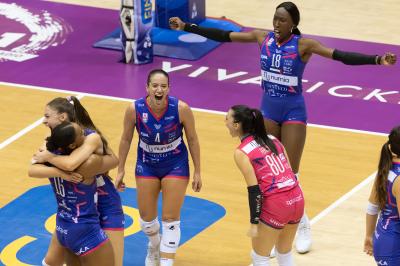 NUMIA VERO VOLLEY MILANO - PROSECCO DOC CARRARO IMOCO CONEGLIANO