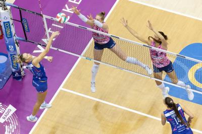 NUMIA VERO VOLLEY MILANO - PROSECCO DOC CARRARO IMOCO CONEGLIANO