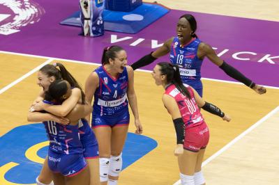 NUMIA VERO VOLLEY MILANO - PROSECCO DOC CARRARO IMOCO CONEGLIANO