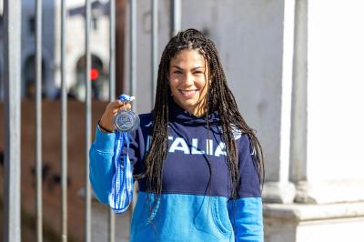 ELENA BORGHI CAMPIONESSA DI CANOA
