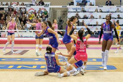 NUMIA VERO VOLLEY MILANO - PROSECCO DOC CARRARO IMOCO CONEGLIANO